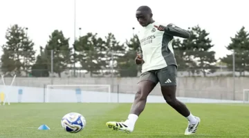 إصابة ميندي تتجدد وتؤثر على خط دفاع ريال مدريد بعد عودته للمباريات